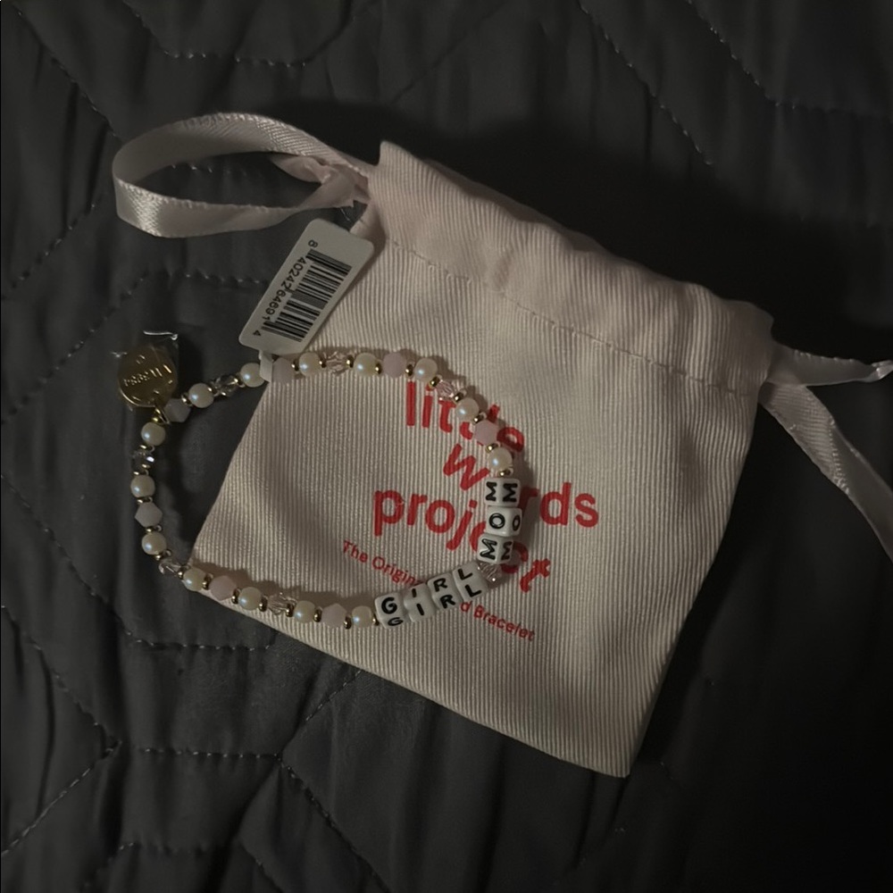 Little words project GIRL MOM NWT
